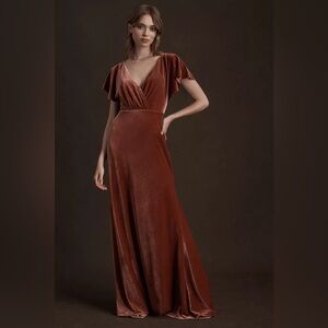 Jenny Yoo Ellis Flutter-Sleeve Open-Back Stretch Velvet Gown Medium Pink Size 8